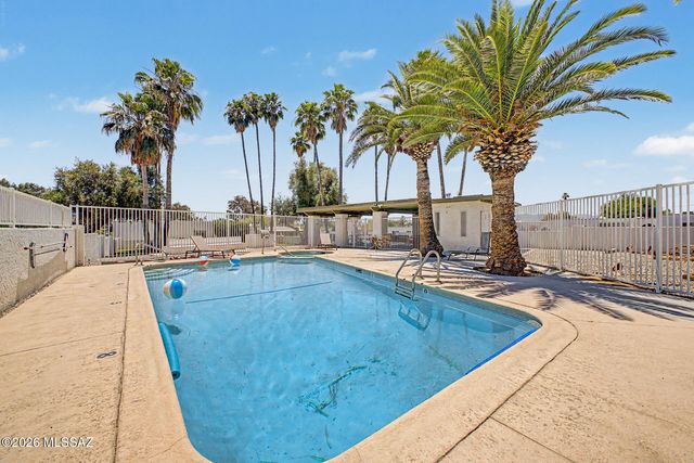 660 E River Rd Apt H, Tucson, AZ 85704