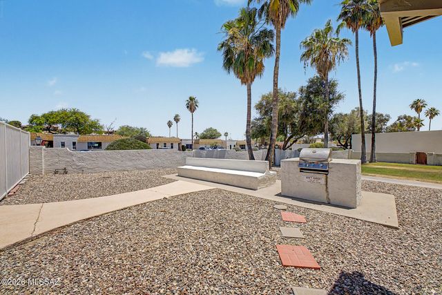 660 E River Rd Apt H, Tucson, AZ 85704