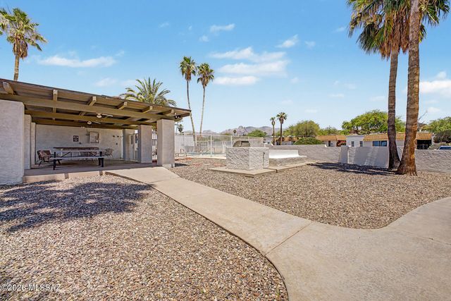 660 E River Rd Apt H, Tucson, AZ 85704
