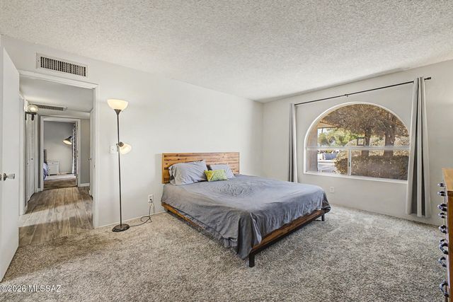 660 E River Rd Apt H, Tucson, AZ 85704