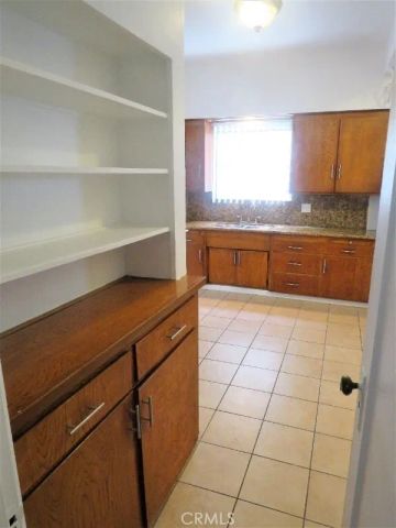 227 S Gale Drive 4, Beverly Hills, CA 90211