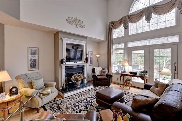 117 Tern CT, Yorktown, VA 23692