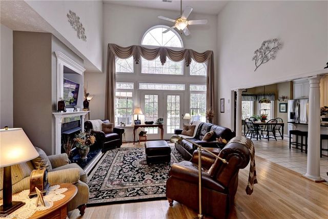 117 Tern CT, Yorktown, VA 23692