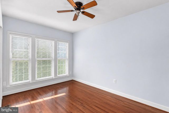 211 GREAT LAUREL SQ SE, Leesburg, VA 20175
