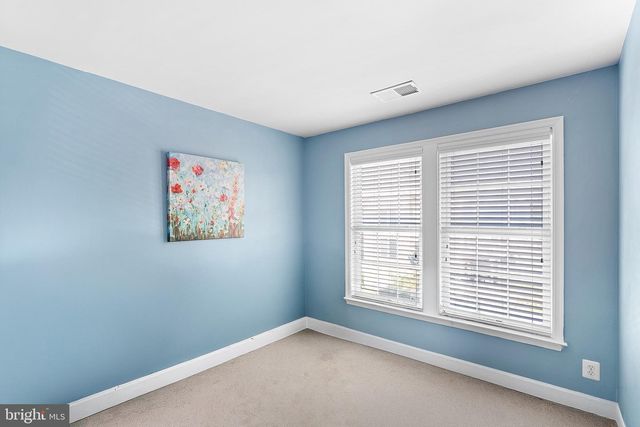 211 GREAT LAUREL SQ SE, Leesburg, VA 20175