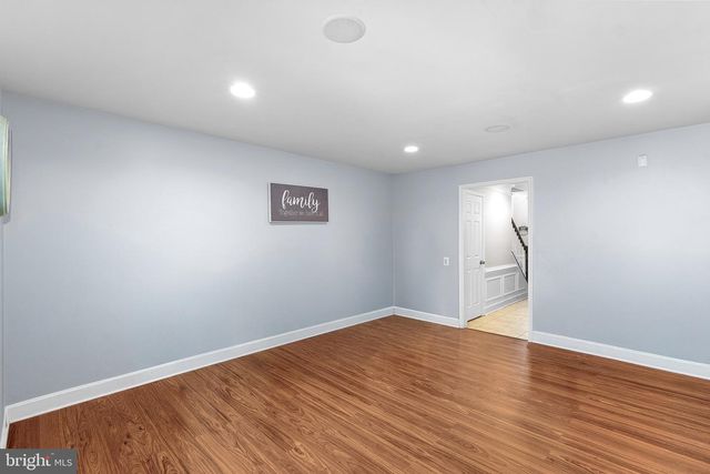 211 GREAT LAUREL SQ SE, Leesburg, VA 20175