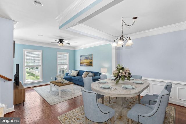 211 GREAT LAUREL SQ SE, Leesburg, VA 20175