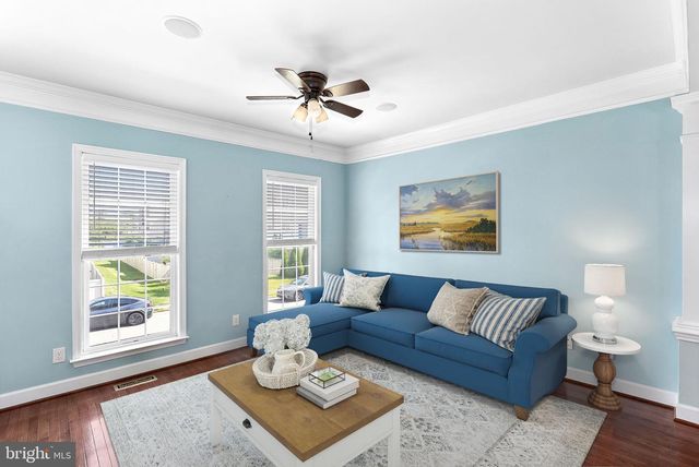 211 GREAT LAUREL SQ SE, Leesburg, VA 20175