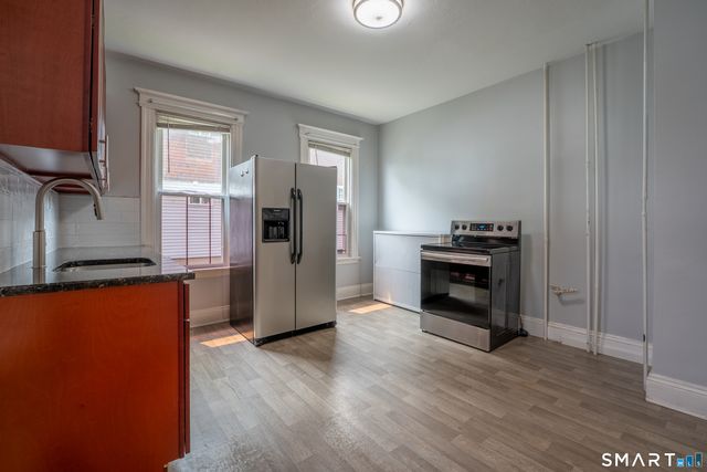 92 Fairfield Avenue 1st Floor, Hartford, CT 06114