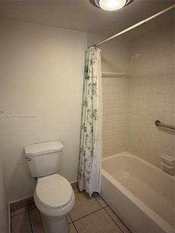 8401 SW 107th Avenue 324E, Miami, FL 33173
