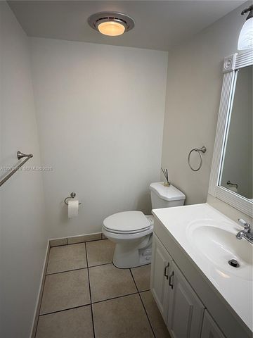 8401 SW 107th Avenue 324E, Miami, FL 33173