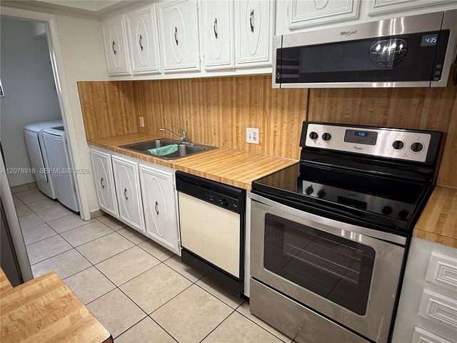 8401 SW 107th Avenue 324E, Miami, FL 33173