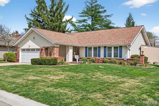 52 Bunker Hill, St Charles, MO 63303