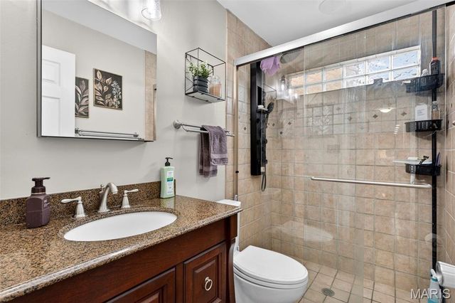 52 Bunker Hill, St Charles, MO 63303