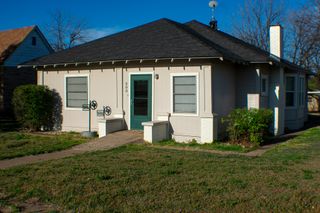 200 S Jacobs Street, Albany, TX 76430
