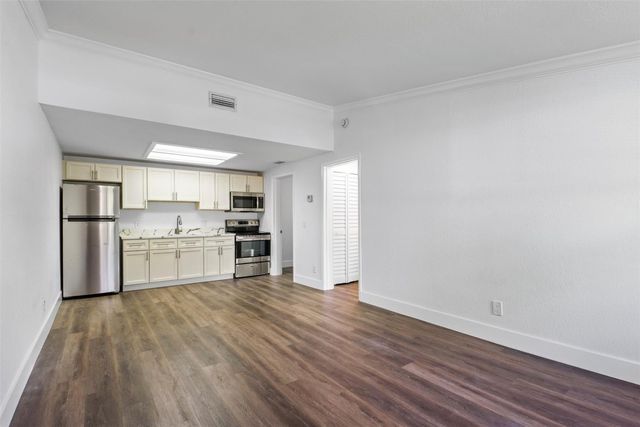 7172 Southgate Boulevard 7172, Tamarac, FL 33321