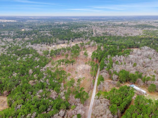 90 Valley Drive, Huntsville, TX 77320