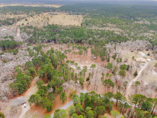 90 Valley Drive, Huntsville, TX 77320