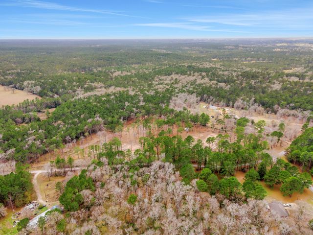 90 Valley Drive, Huntsville, TX 77320