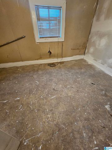 228 AVENUE T, Birmingham, AL 35214