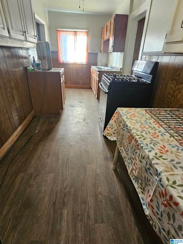 228 AVENUE T, Birmingham, AL 35214