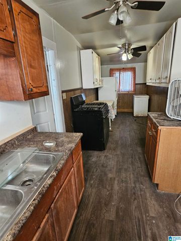 228 AVENUE T, Birmingham, AL 35214