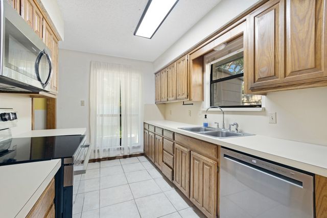2509 Silvermeadow Lane, Corinth, TX 76210