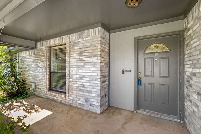 2509 Silvermeadow Lane, Corinth, TX 76210