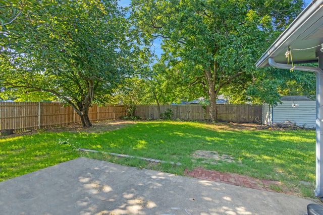 2509 Silvermeadow Lane, Corinth, TX 76210