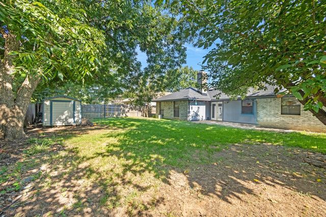 2509 Silvermeadow Lane, Corinth, TX 76210