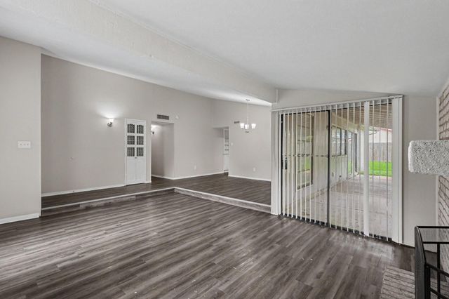 15430 Camino Del Sol Drive, Houston, TX 77083