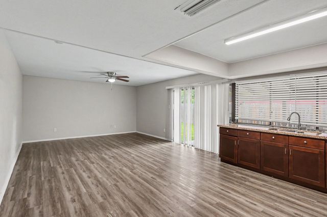 15430 Camino Del Sol Drive, Houston, TX 77083