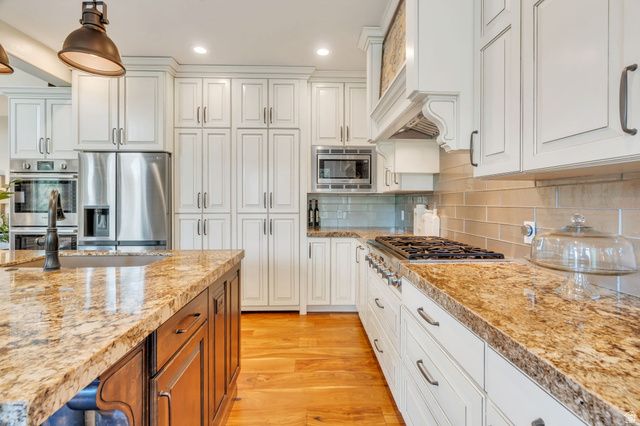 14822 S BOULDEN FALLS LN, Bluffdale, UT 84065