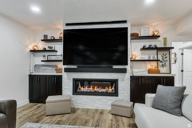 14822 S BOULDEN FALLS LN, Bluffdale, UT 84065