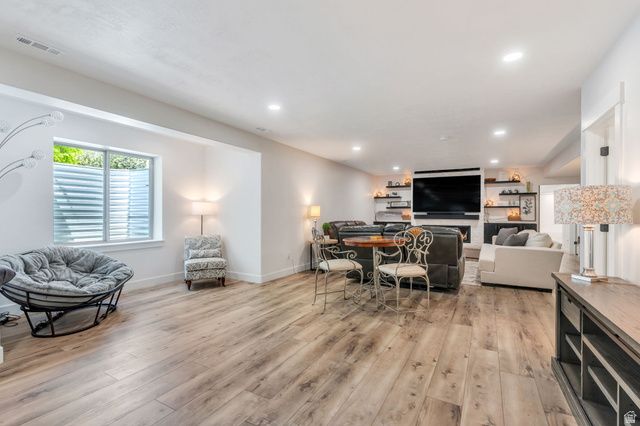 14822 S BOULDEN FALLS LN, Bluffdale, UT 84065