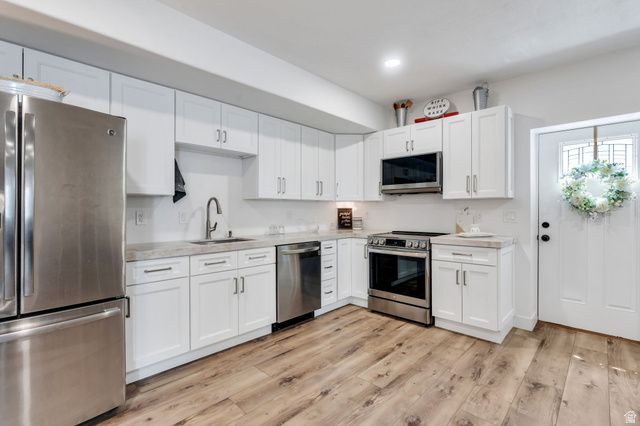 14822 S BOULDEN FALLS LN, Bluffdale, UT 84065