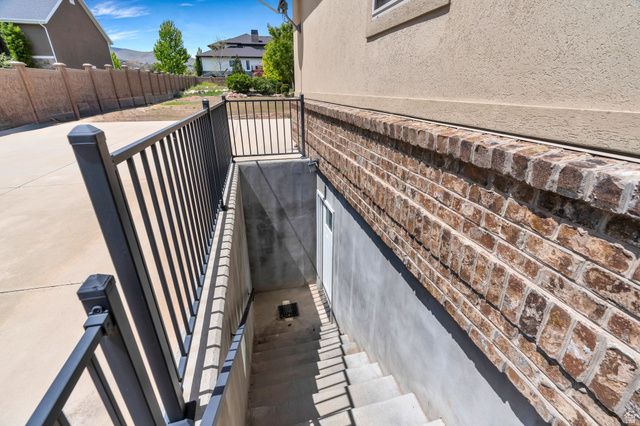 14822 S BOULDEN FALLS LN, Bluffdale, UT 84065