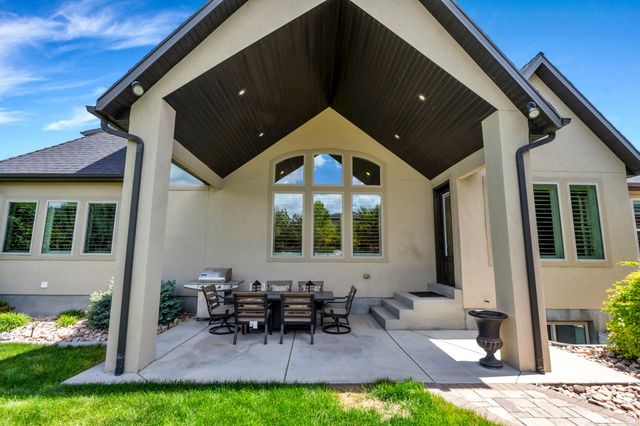 14822 S BOULDEN FALLS LN, Bluffdale, UT 84065
