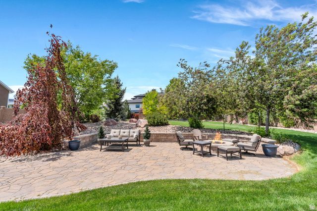 14822 S BOULDEN FALLS LN, Bluffdale, UT 84065