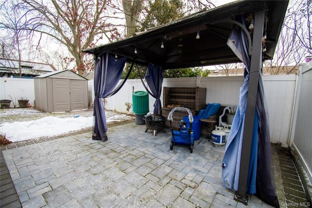 1390 America Avenue, West Babylon, NY 11704