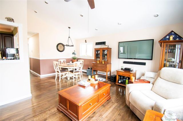 1390 America Avenue, West Babylon, NY 11704