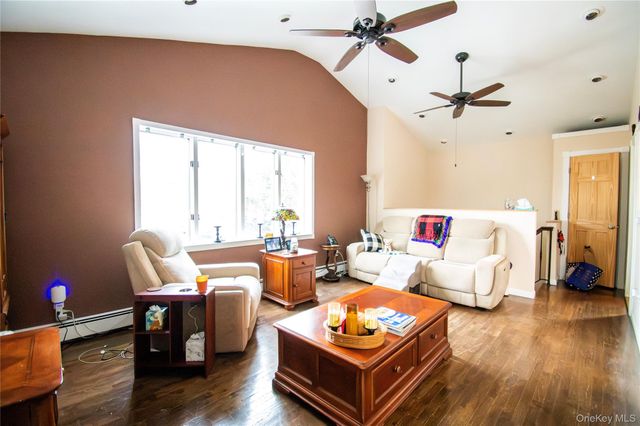 1390 America Avenue, West Babylon, NY 11704