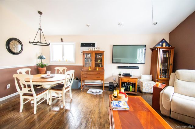 1390 America Avenue, West Babylon, NY 11704