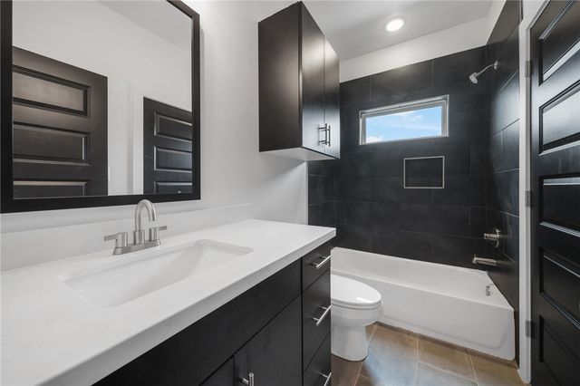 213 Lynn Drive 203, Bryan, TX 77801