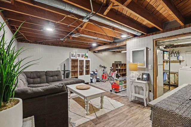 1472 Montague Avenue, Muskegon City, MI 49441