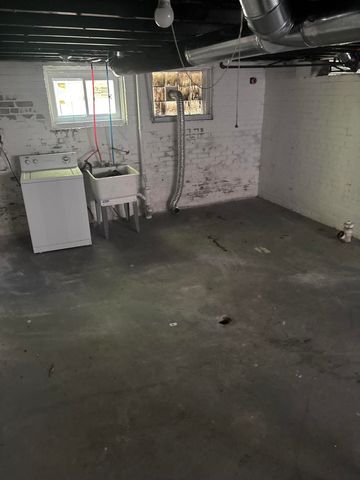 11790 Wilshire Drive, Detroit, MI 48213