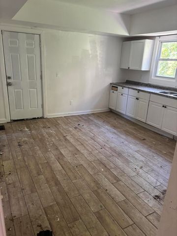 11790 Wilshire Drive, Detroit, MI 48213