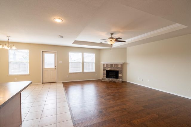 5829 Mountain Bluff Drive, Fort Worth, TX 76179