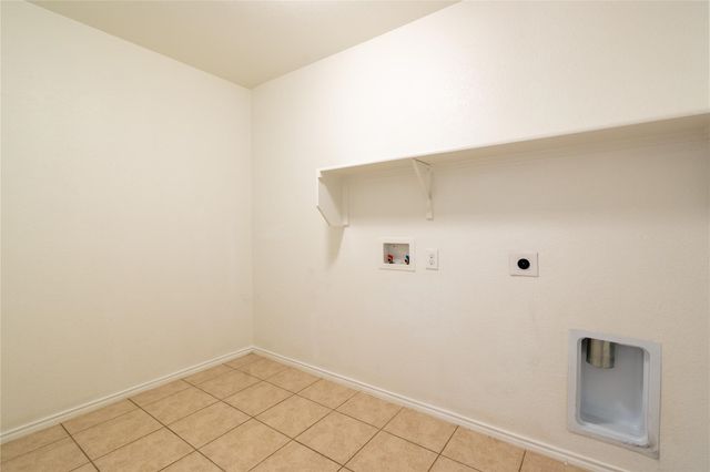 5829 Mountain Bluff Drive, Fort Worth, TX 76179