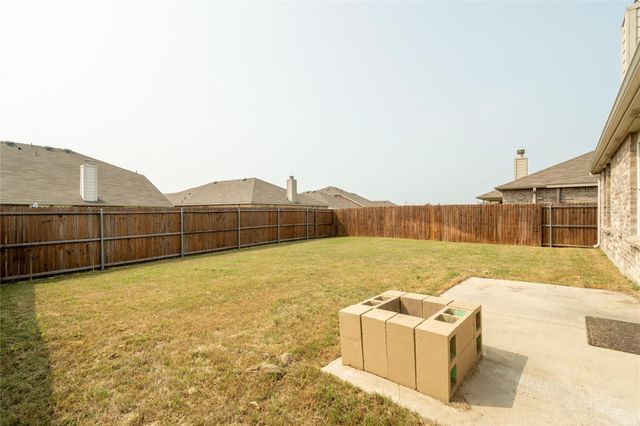 5829 Mountain Bluff Drive, Fort Worth, TX 76179